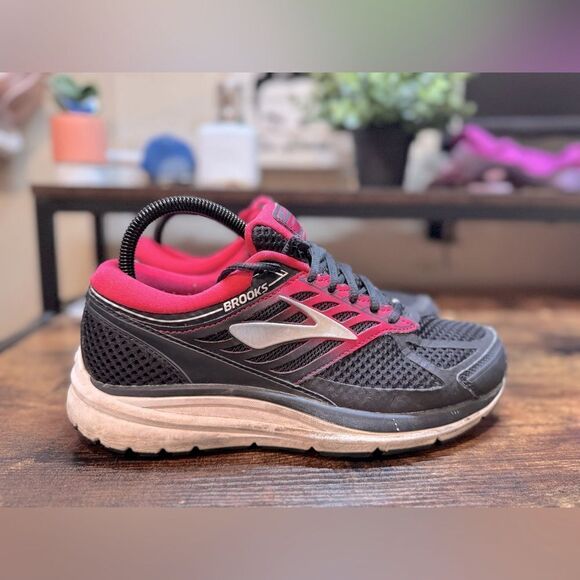 Brooks Addiction 13 black and Pink Size 8.5 - Picture 1 of 12